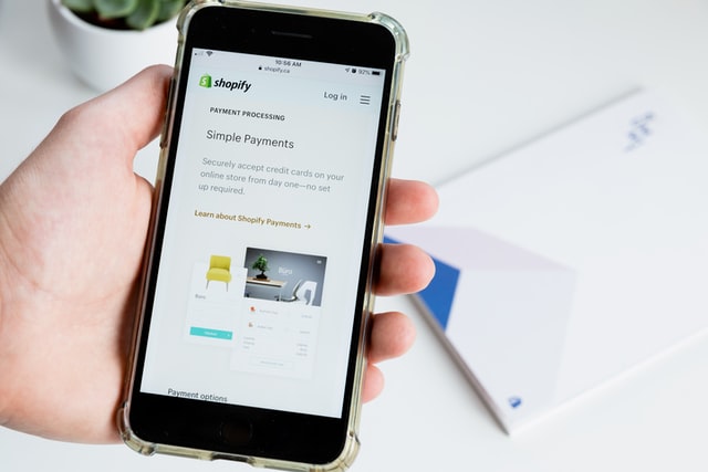 Can you use Shopify for non ecommerce? featured image